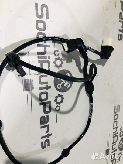 Кабель электрический стояночного тормоза Mercedes