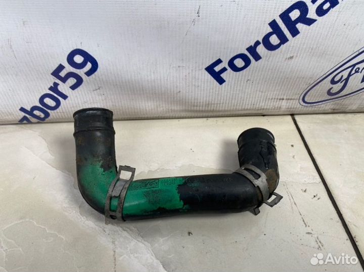 Шланг вентиляции картерных газов Ford Focus 2 CB4