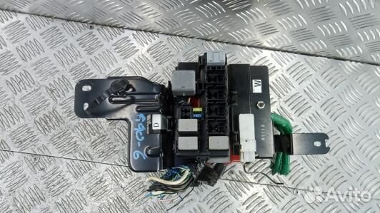 Блок предохранителей subaru impreza 3 (99O06M102)