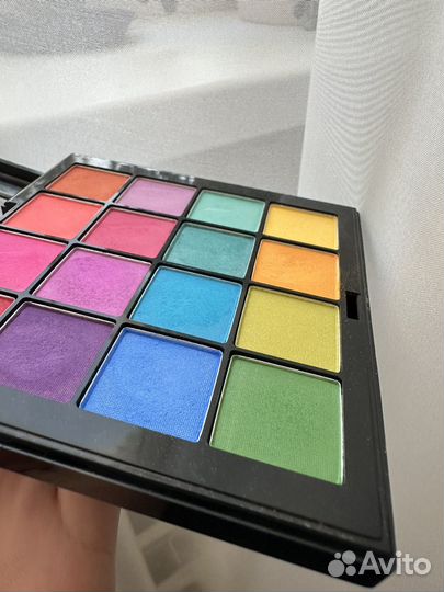 Цветные тени