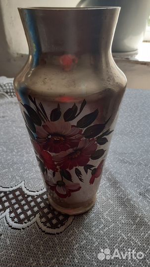 Вазы из металла