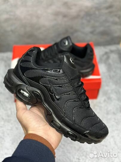 Кроссовки Nike Air Max Tn Plus