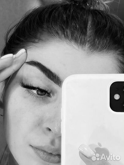 Мастер бровист