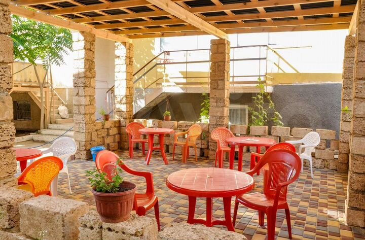 Дом 180 м² на участке 1,6 сот.