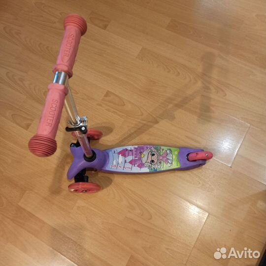 Самокат детский трехколесный