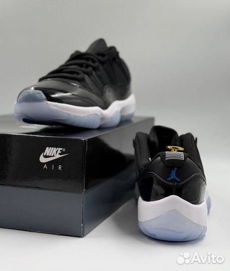 Nike air jordan 11 retro low