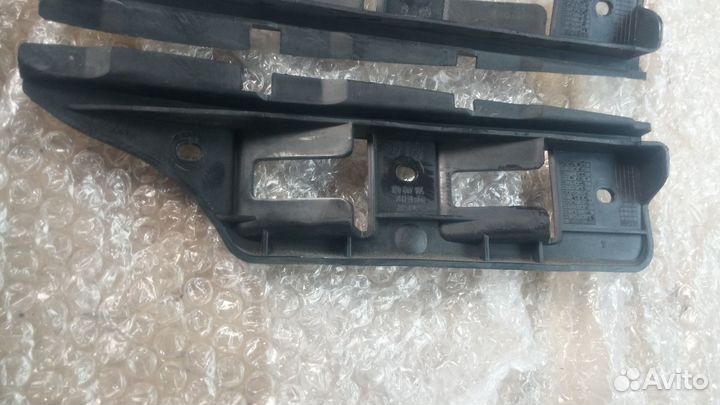 Volkswagen Jetta 5 2005-2011 крепления пер бампера