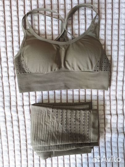 Спортивный костюм для йоги и фитнеса