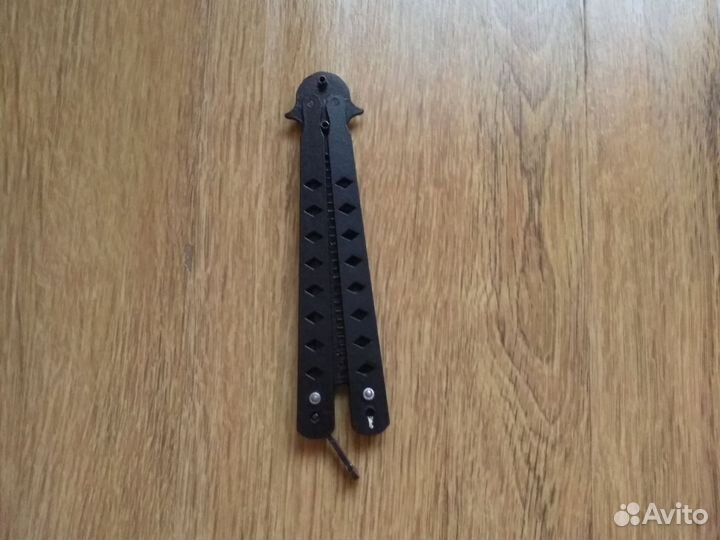 Нож бабочка расческа