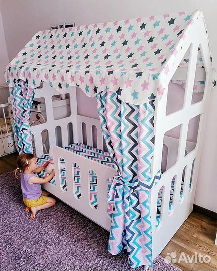 Кровать домик