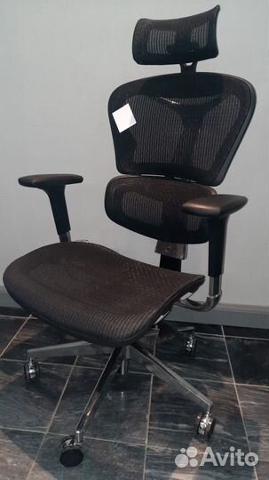 Эргономичное офисное кресло Хироу
