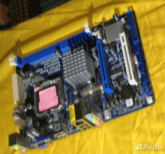 Материнские платы Asrock G-41m и Gigabyte GA-78L