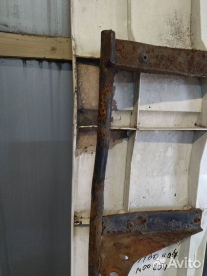 Дефлектор (обтекатель) кабины MAN TGX 2008