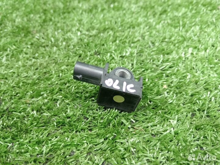 Датчик удара Audi S3 8V A3 8V