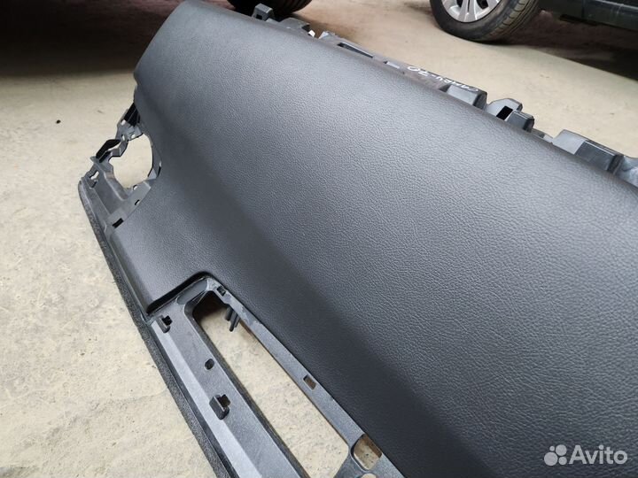 Торпедо Toyota Camry v70