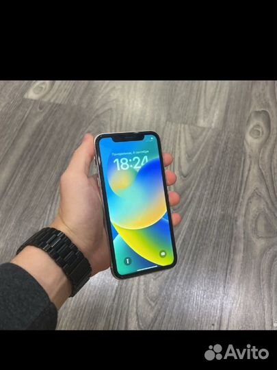 iPhone Xr, 128 ГБ