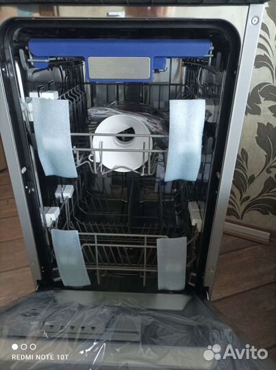 Посудомоечная машина Midea