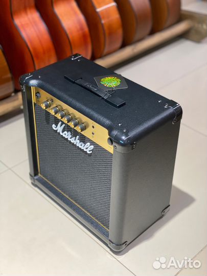 Комбоусилитель Marshall mg15