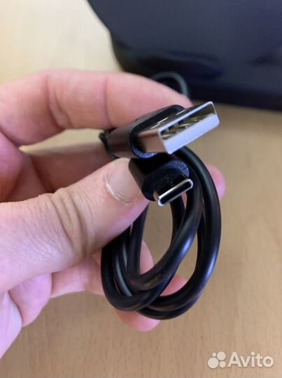 Беспроводная зарядная станция fast charge