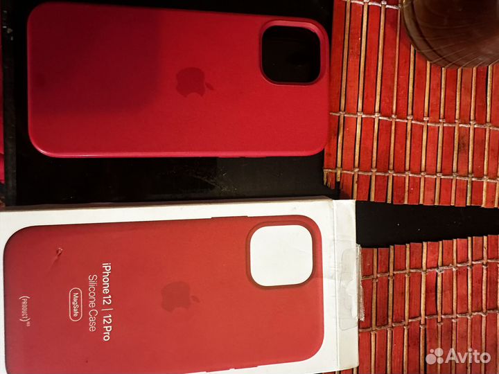 Чехол на iPhone 12