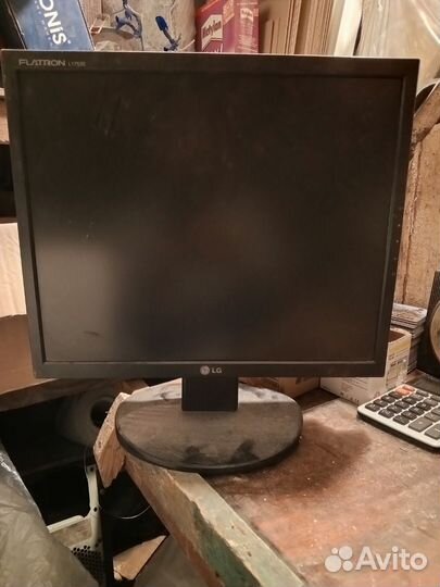 Монитор LG