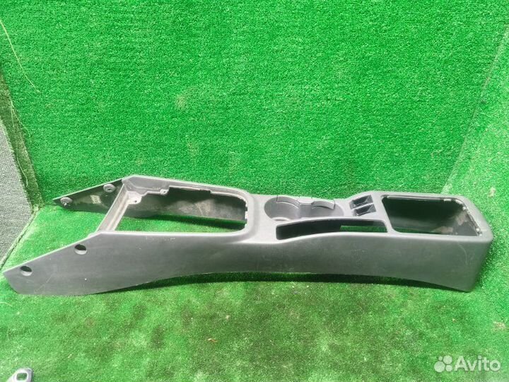 Консоль центральная Kia Sephia 2 седан 1.6 2003