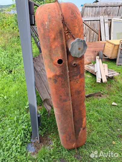 Топливный бак комбаин