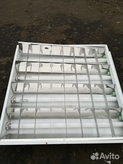 Встраиваемый растровый светильник 4х18 595х595мм