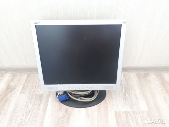 Монитор acer 17