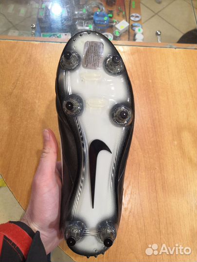 Бутсы nike tiempo 41 размер новые