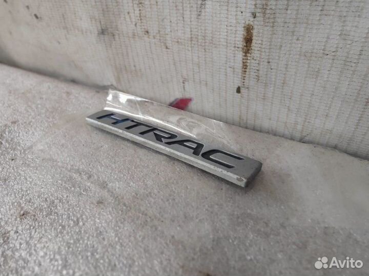 Эмблема багажника задняя Hyundai Santa Fe 4