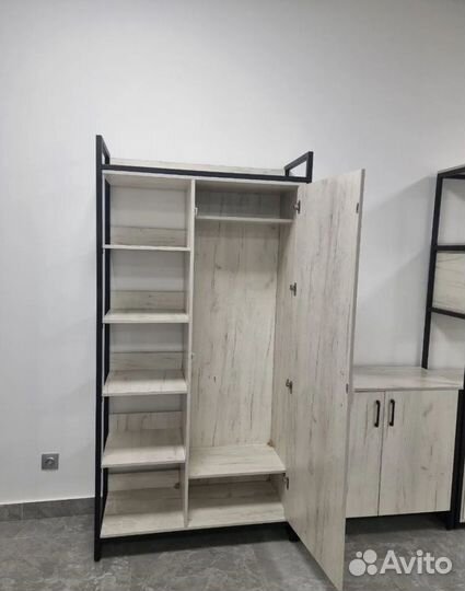 Офисная мебель в стиле лофт