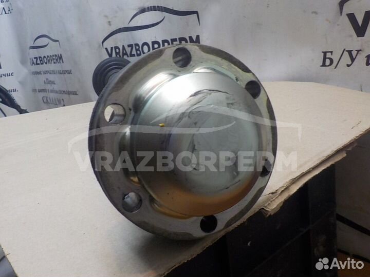 Вал приводной передний правый (привод в сборе) VW