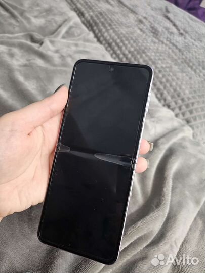 Samsung Galaxy Z Flip 3