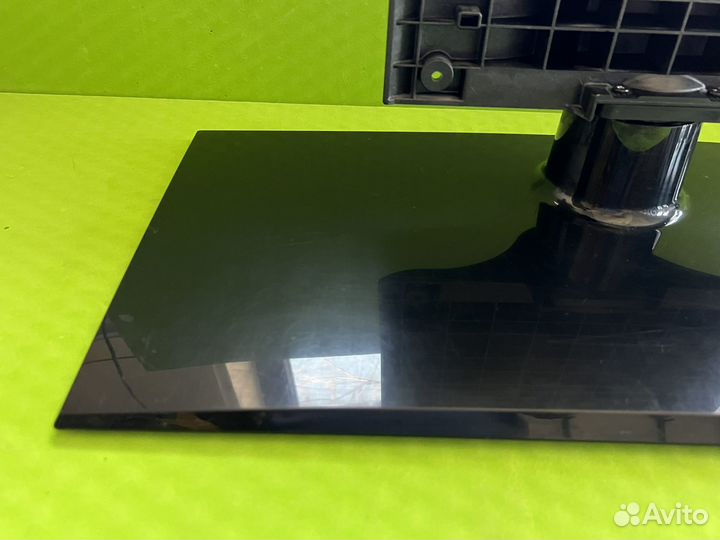 Подставка LG 42LV4500 + 4 винта