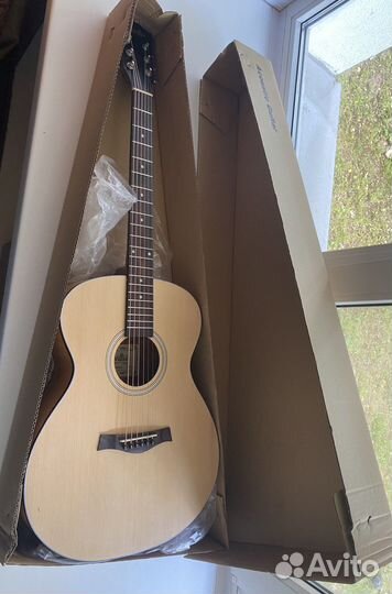 Акустическая гитара