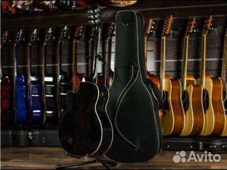 Акустическая гитара