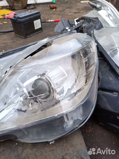 212 левая фара галоген тайвань битая