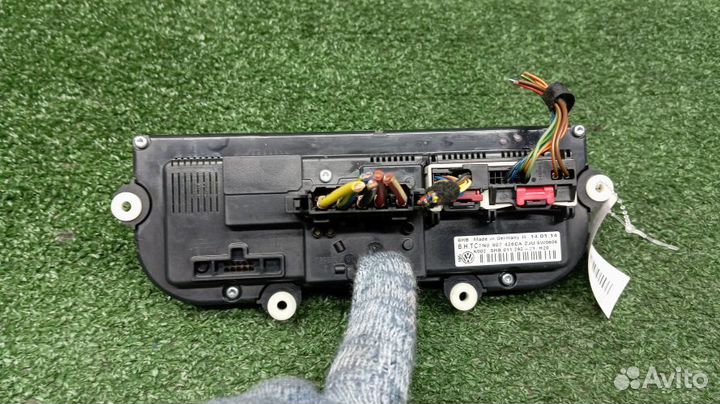 Блок управления климат-контролем Volkswagen Jetta