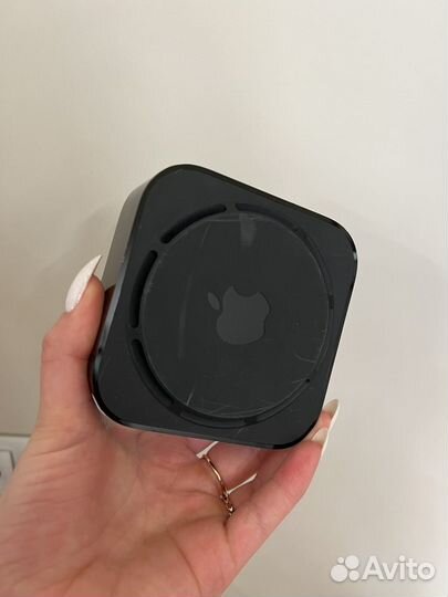 Приставка Apple TV