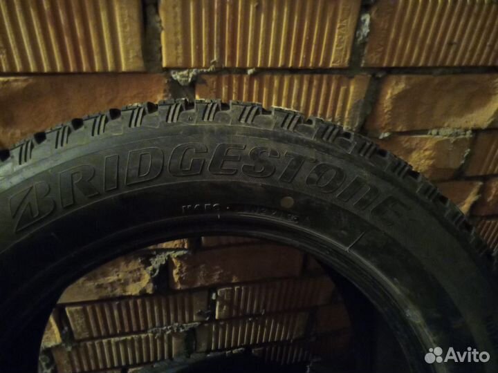 Bridgestone Blizzak Ice 2.25/60 R17