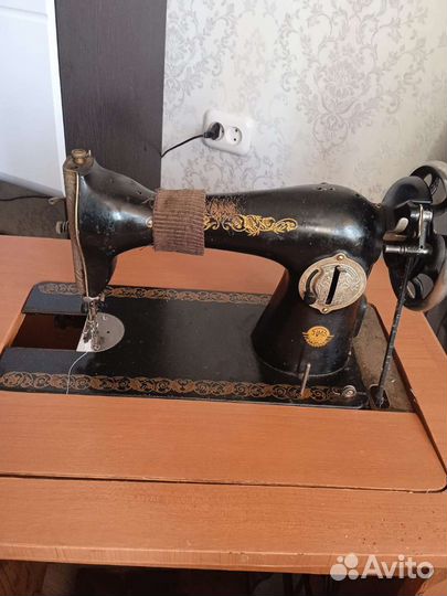Швейная машина ножная подольск пмз им.калининассср