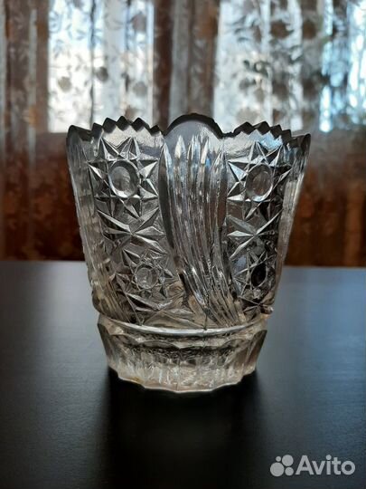 Хрустальная ваза