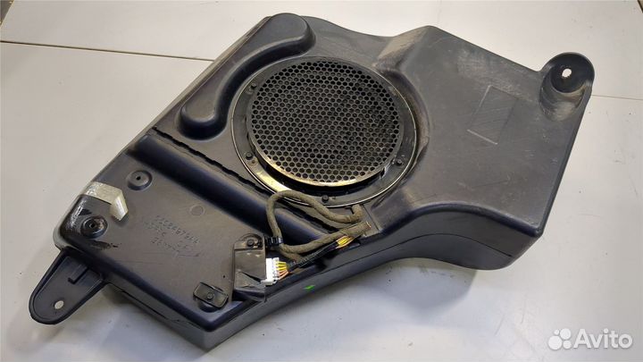 Сабвуфер Jeep Compass, 2012