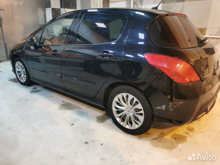 Peugeot 308 1.6 AT, 2010, 137 000 км