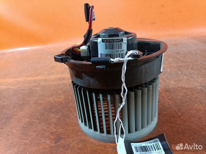 Мотор печки Nissan Serena C25