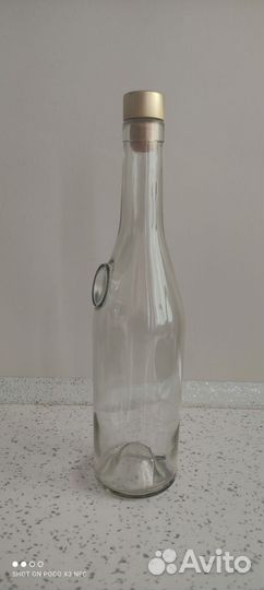 Бутылки, пробки, этикетки
