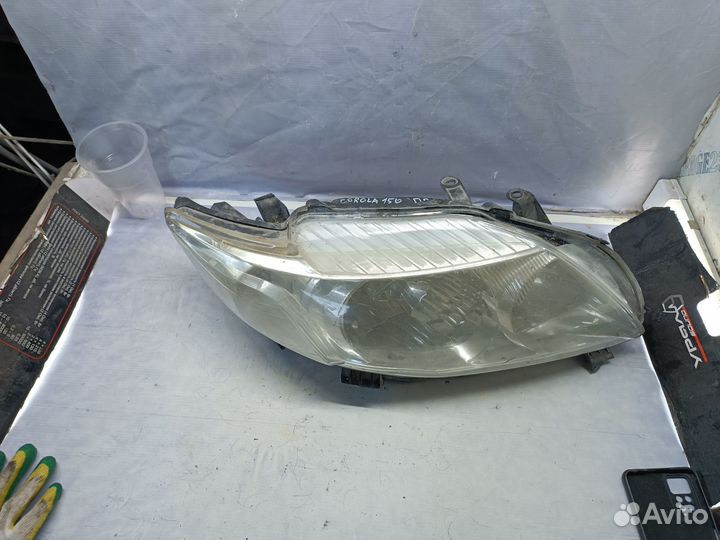 Фара правая Toyota Corolla 150