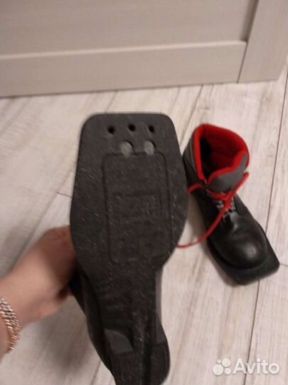 Ботинки лыжные