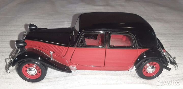 Модель Citroen 15 cv 1/24